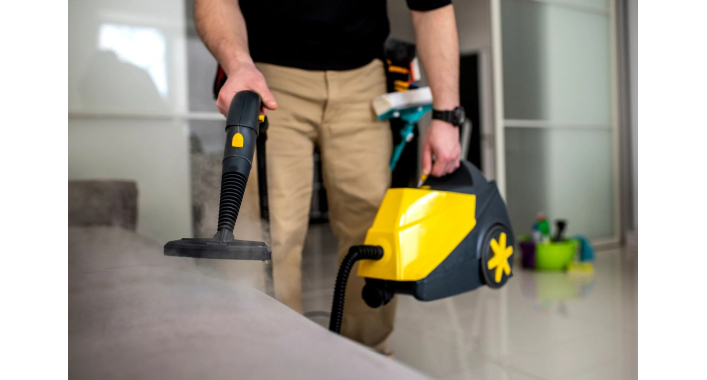7 TOP Upholstery Cleaners in Raleigh, NC: How to Choose the Right Service
