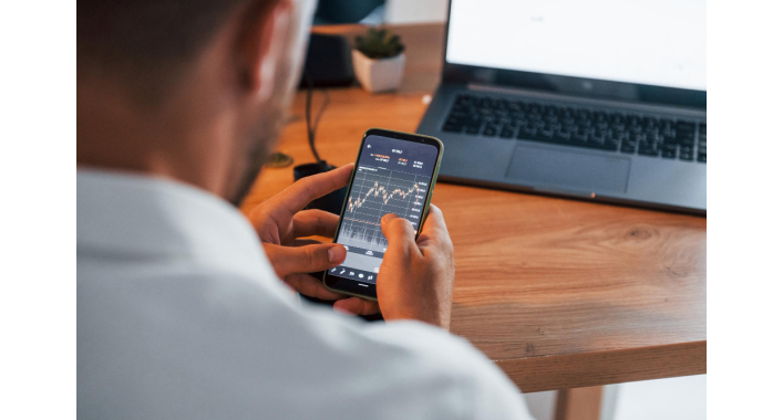 How a Mobile App Promotion Agency Helps Apps Grow in Competitive Markets