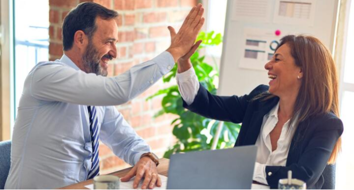 How to choose a marketing specialist for growing business